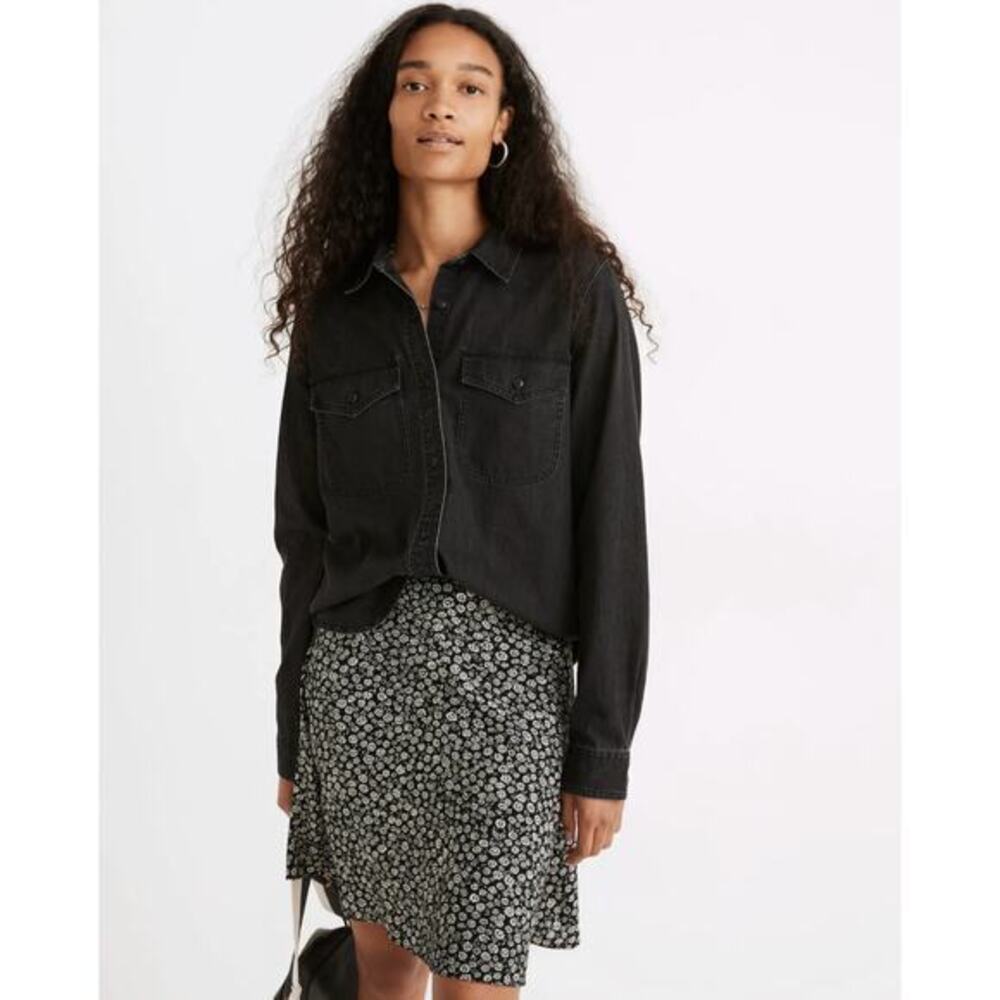 New!‎ Madewell Denim Button-Up Shirt in Lunar Wash, size XS